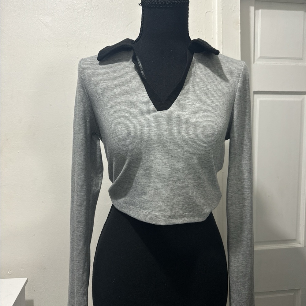 Gray V-Neck Long Sleeve Top